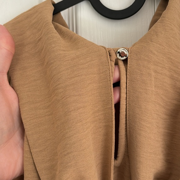 Women’s Tommy Hilfiger Sleeveless Top  Brown with Tie Back Bow.  Size Medium - Picture 5 of 8